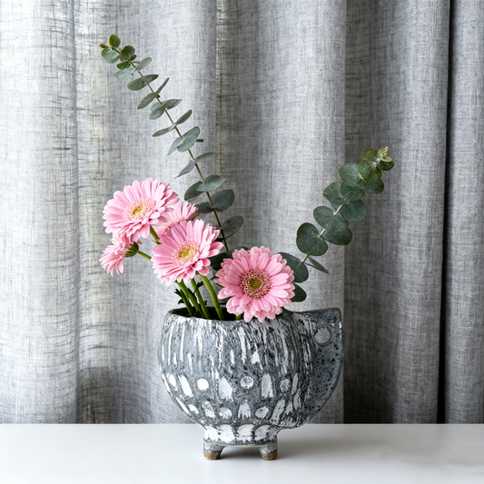 Organic Blooming Flowerpot